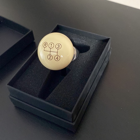 Mercedes Benz Wine Stopper in Shift Knob Style | Cream - Picture 6 of 9